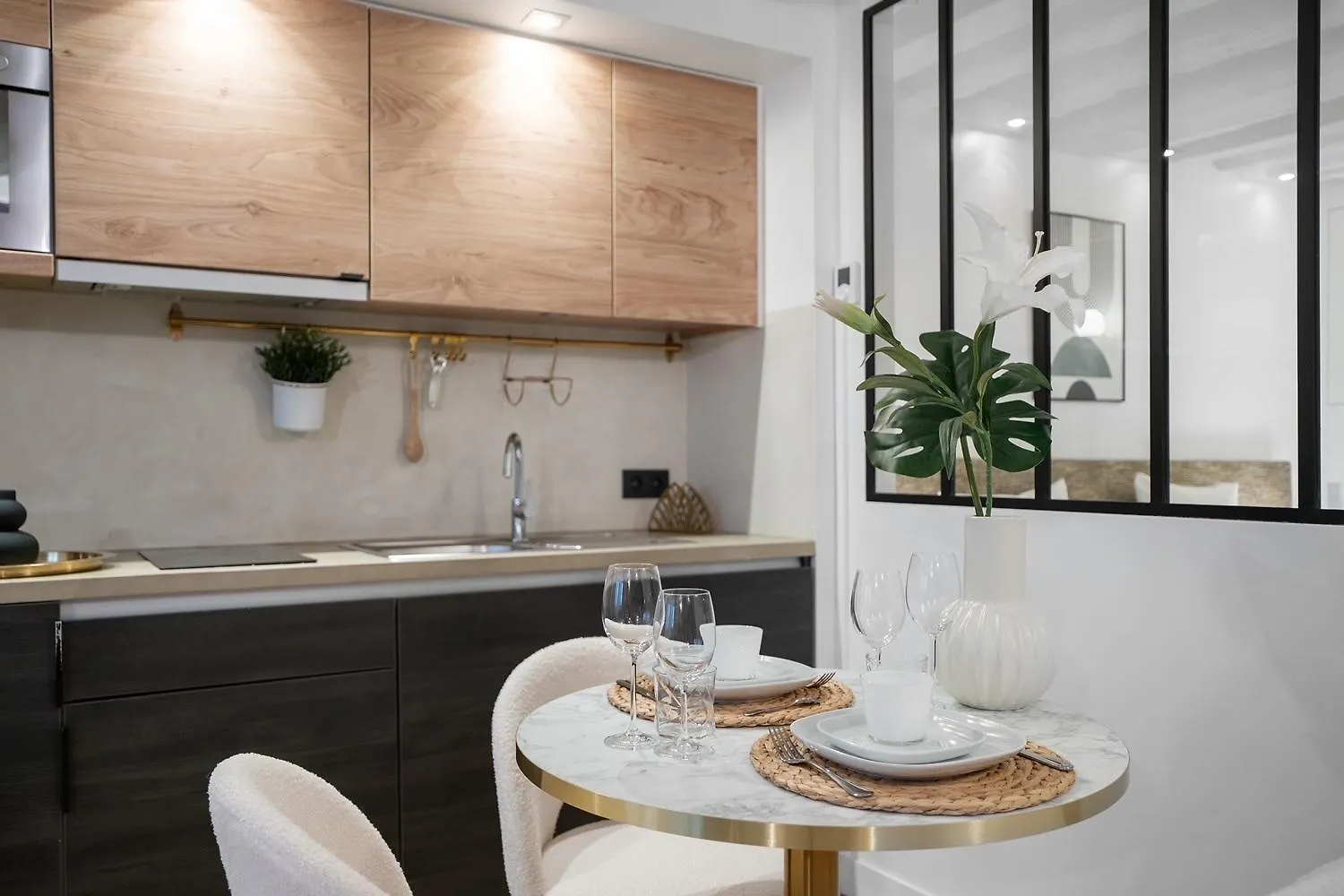 Quartier Notre Dame Apartment *
