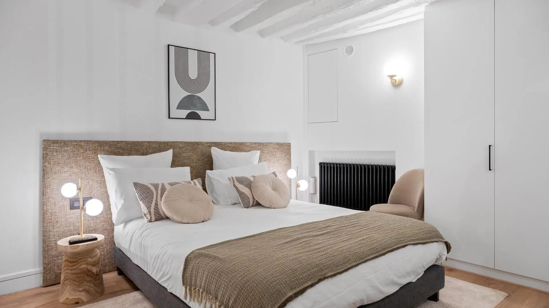 Quartier Notre Dame Apartment *