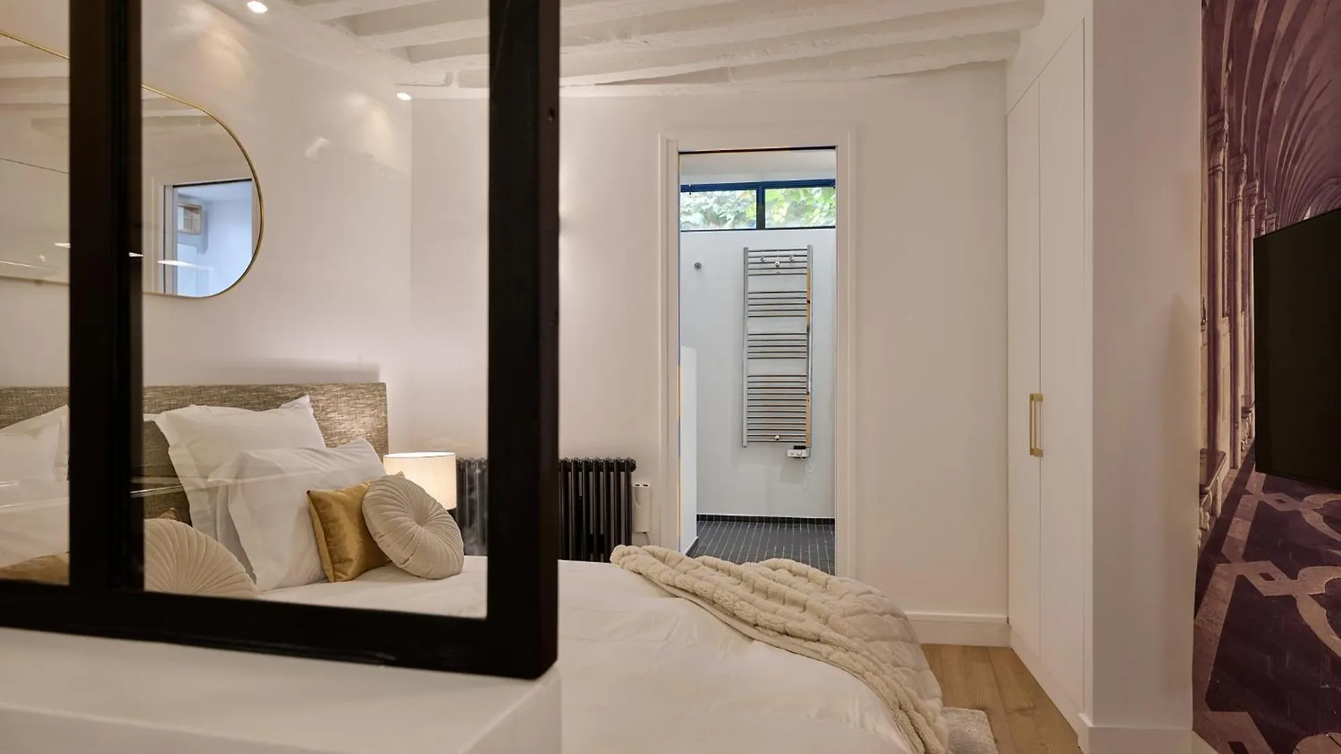 Quartier Notre Dame Apartment