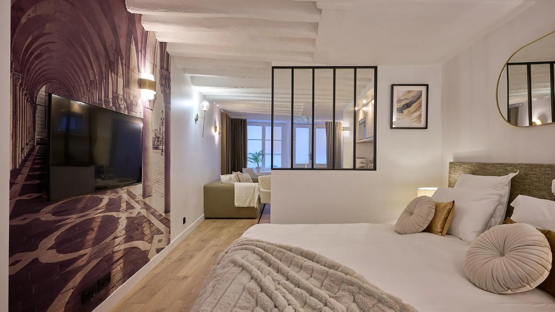 Quartier Notre Dame Apartment *