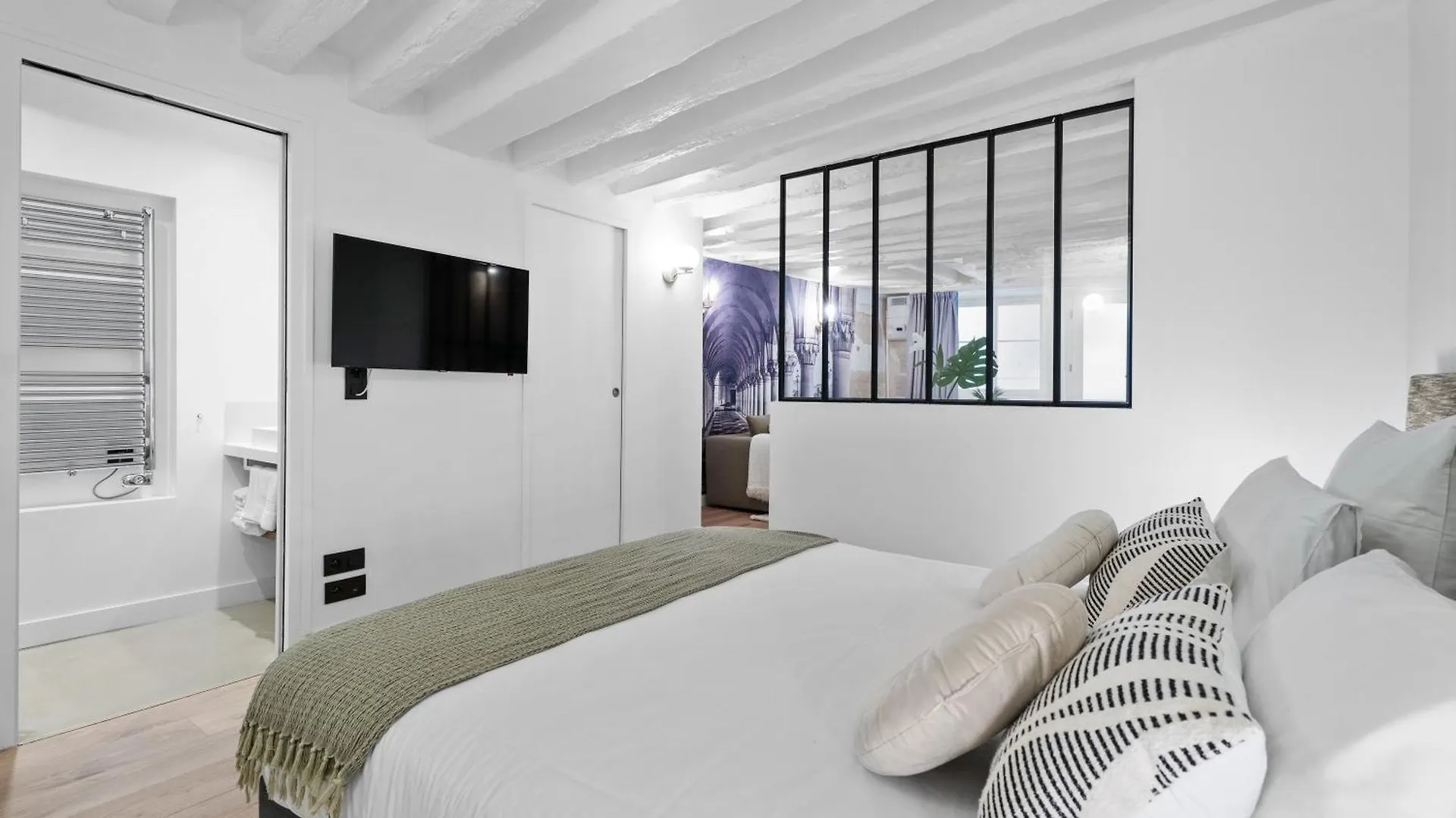 Cosy A 9 Min A Pied De La Cathedrale Notre Dame Apartment